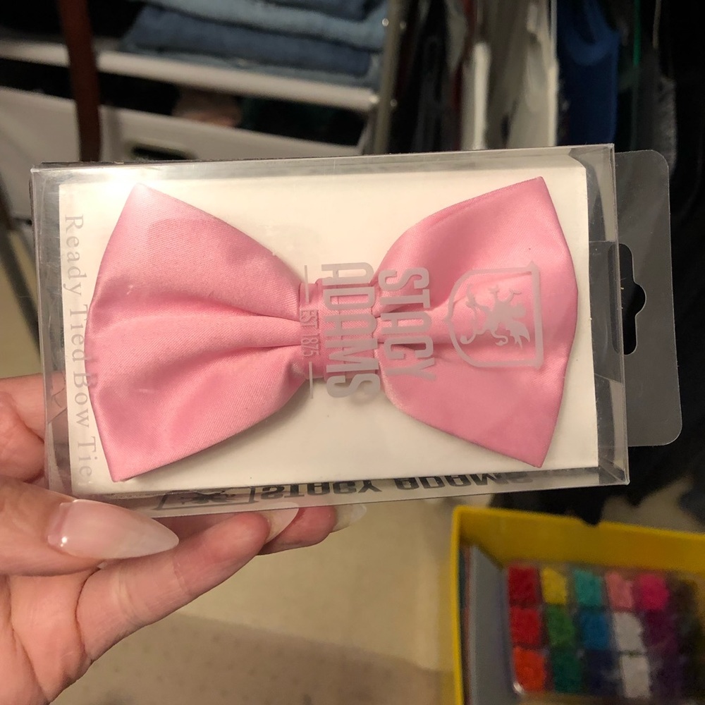 Pink bow tie